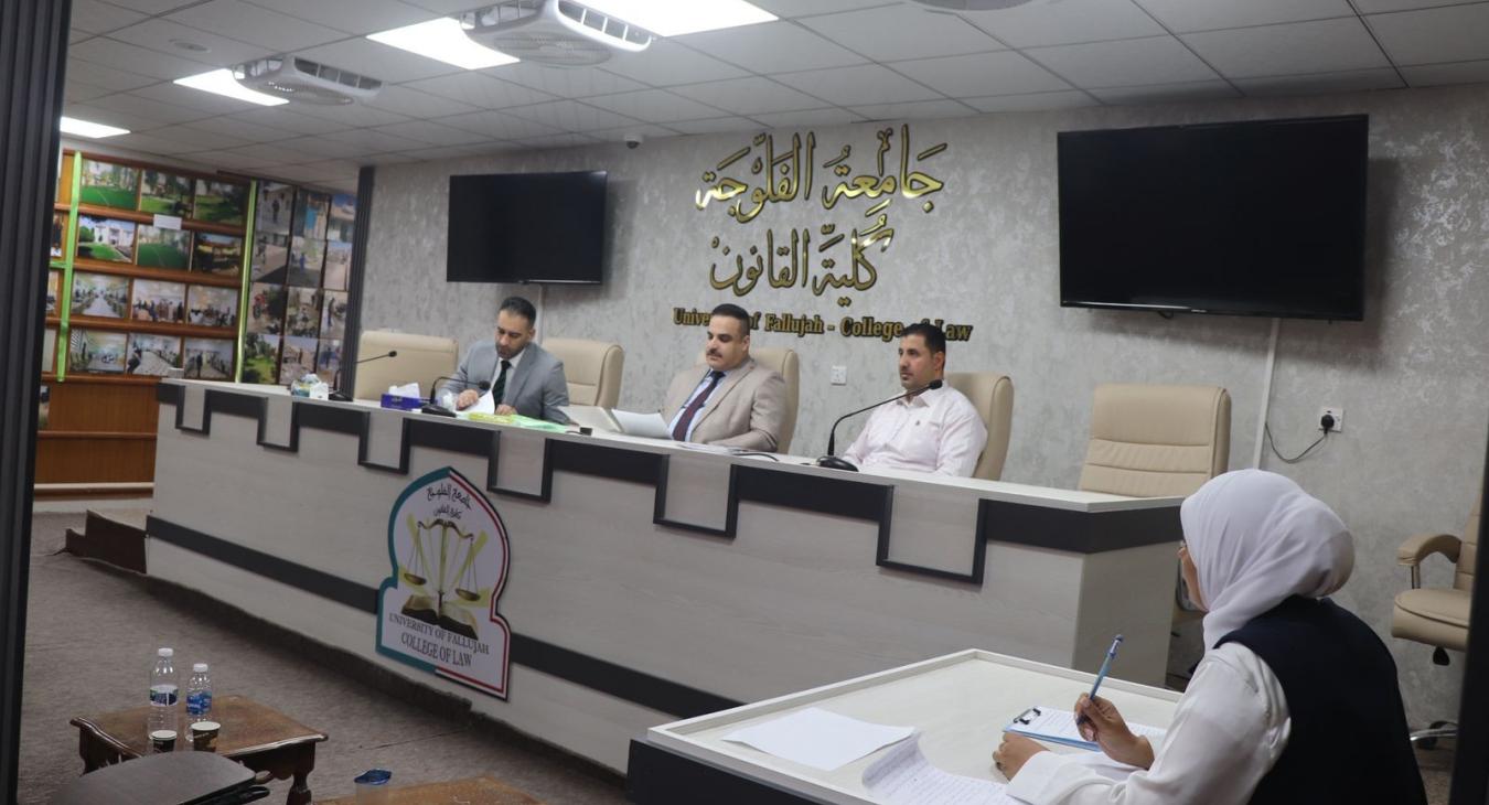 A scientific discussion session for a master's thesis proposal