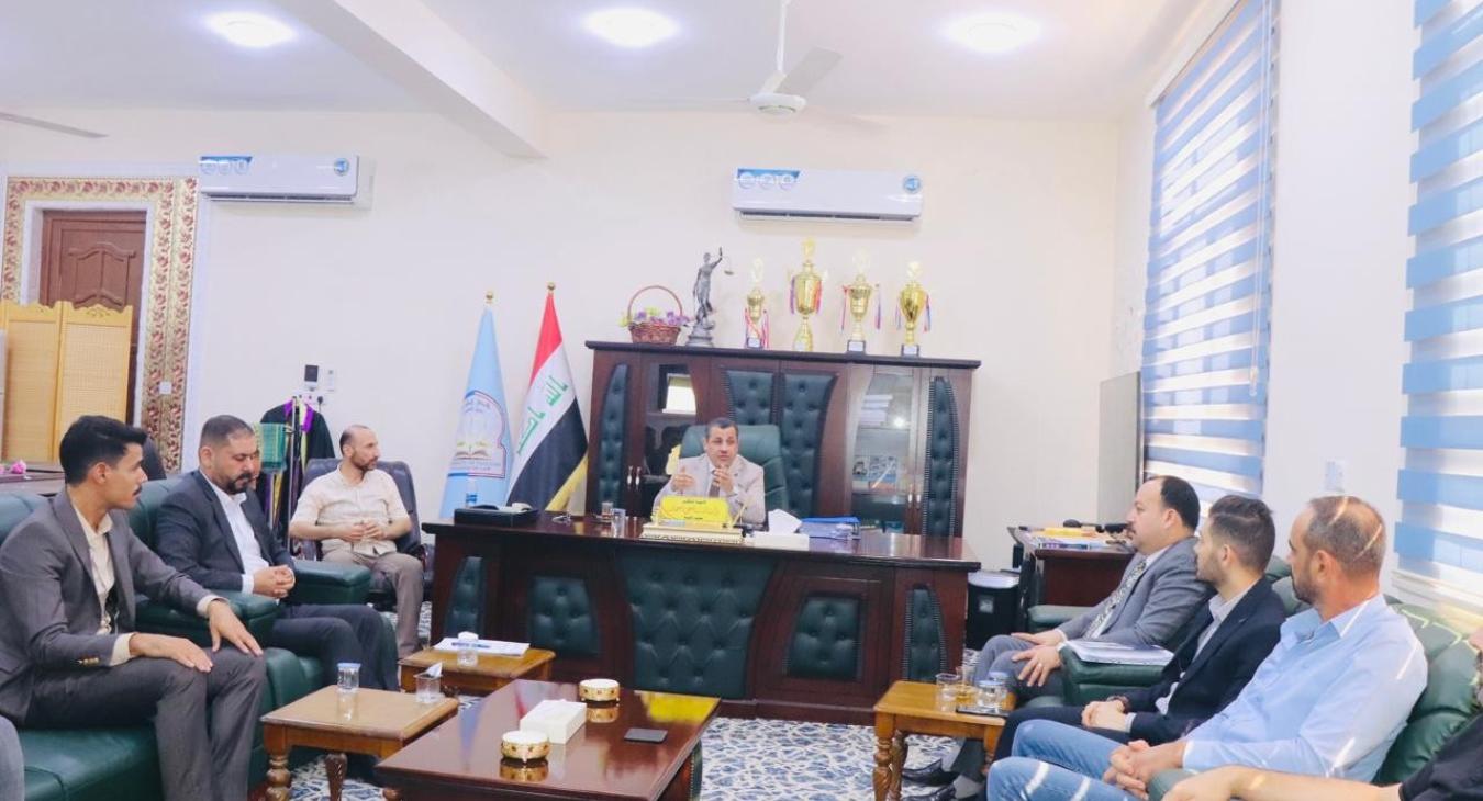 held a meeting with the heads of divisions