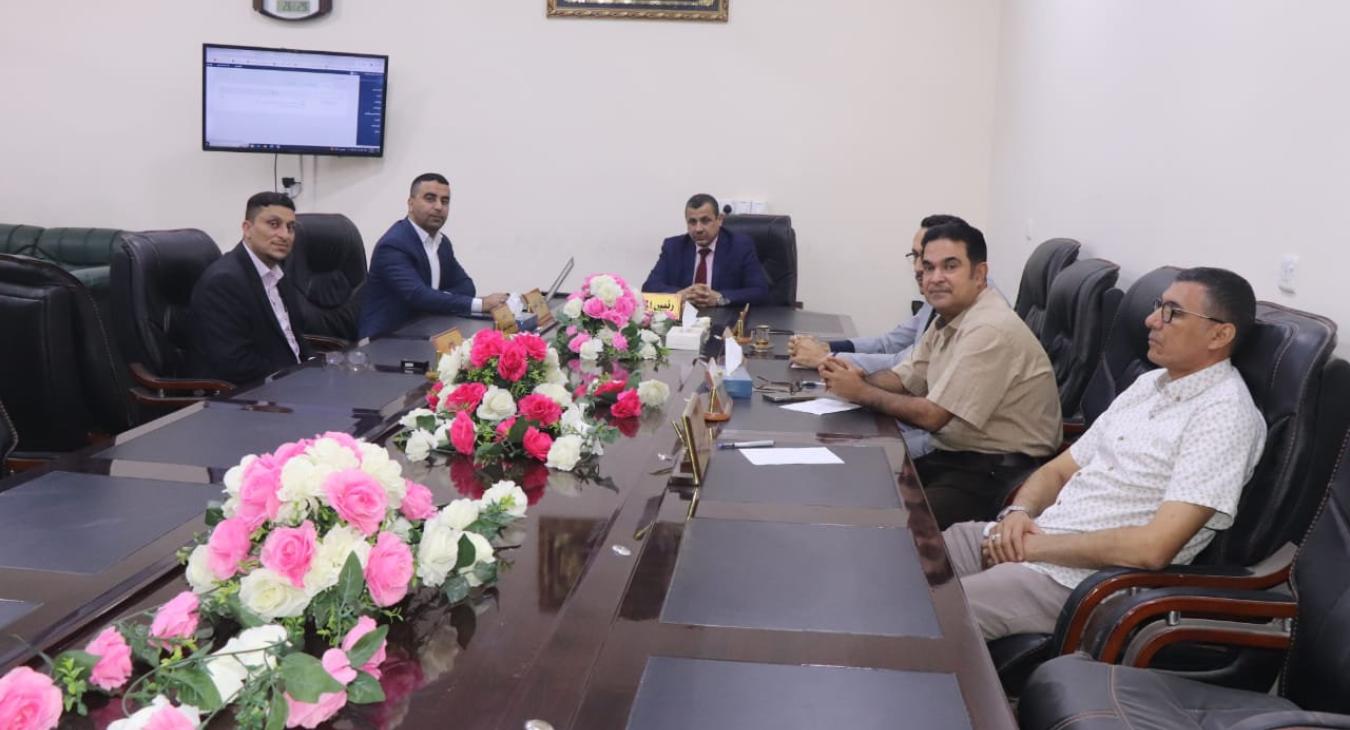 A workshop on the mechanisms of managing “Al-Bahith” magazine.