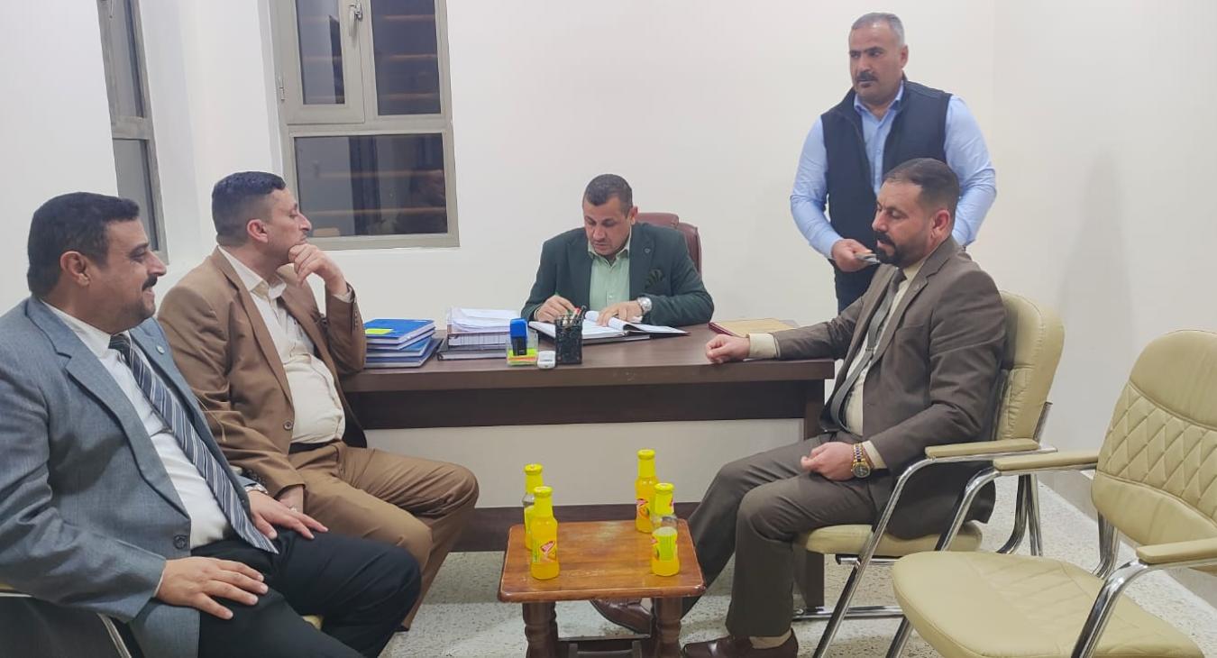 The college dean’s visit to the students’ internal departments.